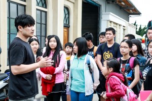 吳嘉豪老師為學員進行導覽課程
