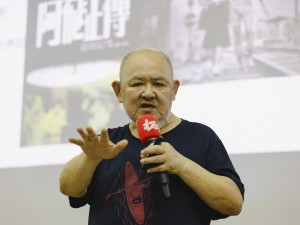 ▲林正盛導演蒞臨桃園市自主學習3.0實驗室經典專題講座，分享「我為什麼要拍電影」。