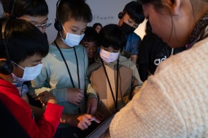 ▲展區巧思，可以寫上名字與張忠謀博士互動喔。