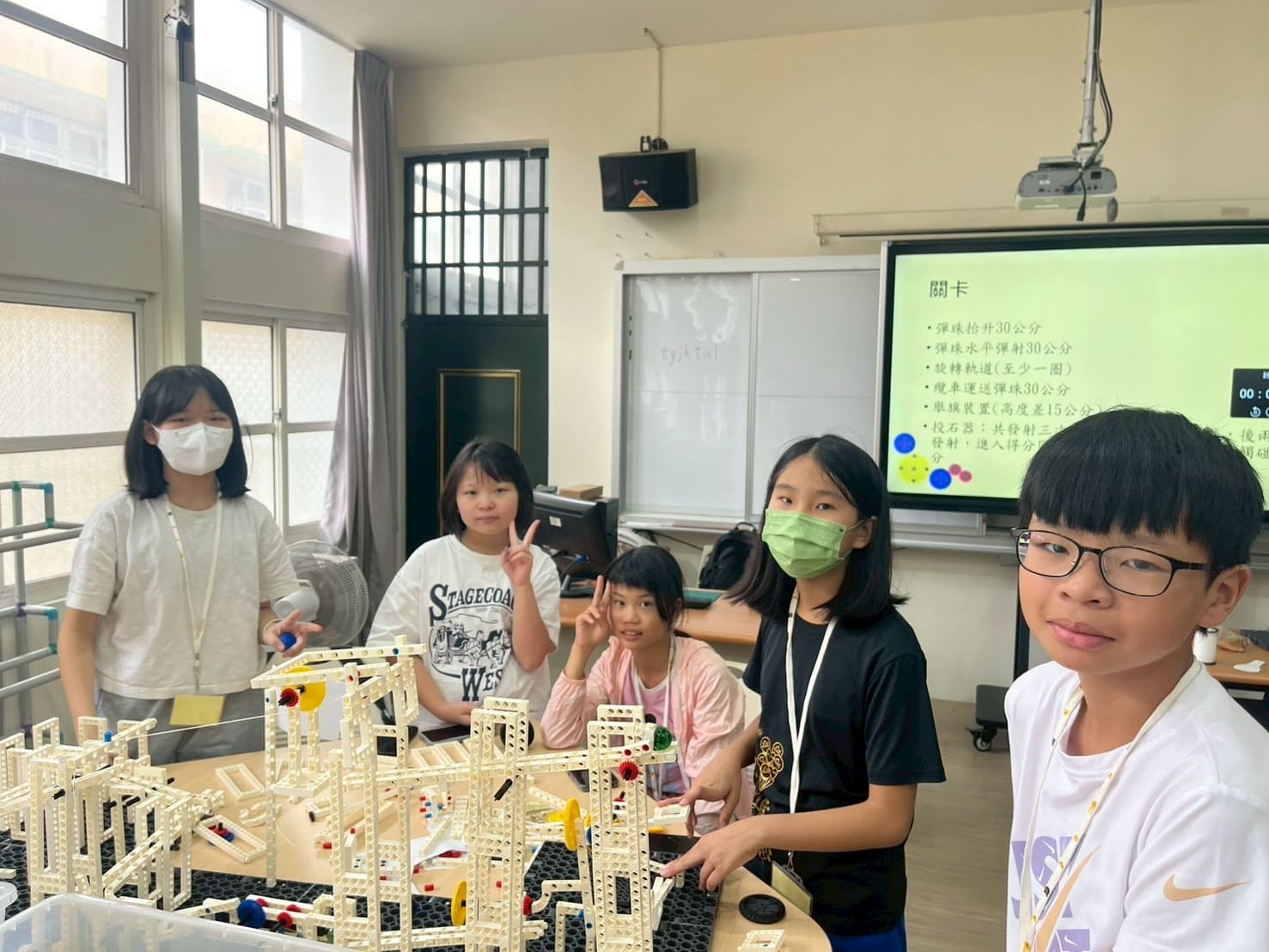 LINE_ALBUM_暑期營隊活動-上午場-智高機關王體驗營_250805_141