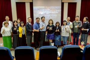 基隆市實驗教育學校團隊前往「桃園市自主學習3.0實驗室」進行參訪交流。圖：教育局提供